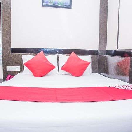 Oyo Hotel Executive Inn Agartala Bagian luar foto