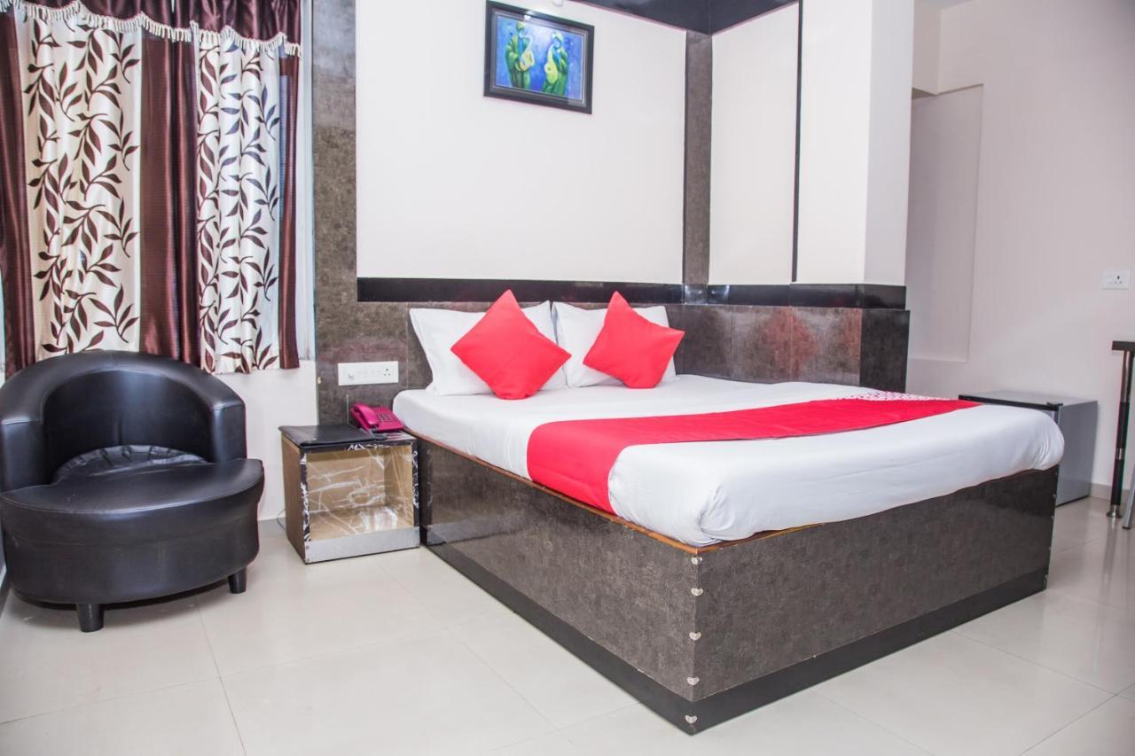 Oyo Hotel Executive Inn Agartala Bagian luar foto